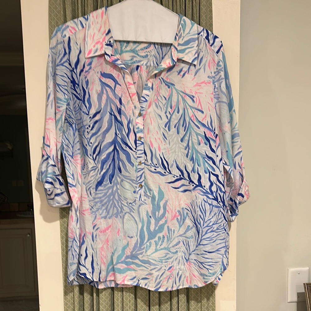 Lilly Pulitzer Blue and Pink Graphic Blouse 3/4 Sleeve